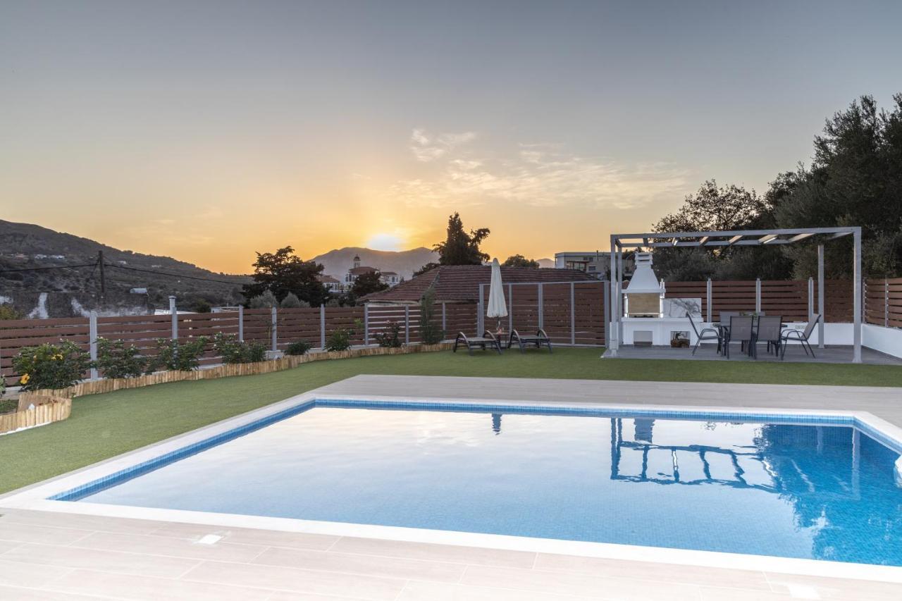 Villa Neonis Σπήλι Εξωτερικό φωτογραφία